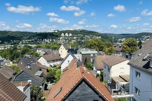 Dachgeschosswohnung mit traumhafter Terrasse ab 01.07.2026