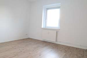 3-Zimmer-Wohnung mit EBK in Uninähe *WG-geeignet* – Petristr. 25, 38114 Westliches Ringgebiet, Braunschweig – Vorschaubild 1