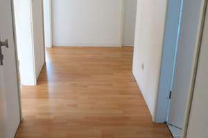 3ZBK IM DACHGESCHOSS * 51 M² * GROSSER GARTEN FÜR ALLE MIETER – Sürenbrede 21, 33428 Harsewinkel – Vorschaubild 2