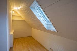 +++ renovierte DG-Maisonette - sep. Zugang - S-Blk. mit Blick ins Grüne - inkl. EBK & Kfz-Stpl. +++ – Mercatorweg 57, 70439 Stammheim-Süd, Stuttgart – Vorschaubild 19