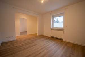 Klassischer Charme trifft Moderne: 7 Zimmer, Pool, Terrasse und flexible Nutzungsmöglichkeiten – Stützelstraße 13, 67069 Ludwigshafen am Rhein – Vorschaubild 6