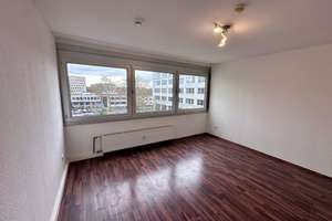 1-Zimmer Wohnung im 4. OG mit Aufzug in Köln Ehrenfeld