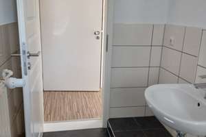 Schöne Aussicht, Balkon, 2 Zimmer in Nähe Uniklinik erwartet Sie! – Leipziger Str. 25, 39112 Leipziger Straße, Magdeburg – Vorschaubild 14