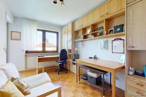 Gepflegtes Reihenendhaus mit Pool, Sauna und zwei Garagen – Die vollständige Adresse der Immobilie erhältst du vom Anbieter., 81739 Waldperlach, München – Vorschaubild 11