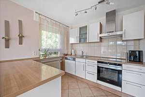Einfamilienhaus mit Einliegerwohnung und gepflegtem großem Grundstück in zentraler Lage Reutlingens – Gustav-Schwab-Str. 29, 72762 Reutlingen-Mitte, Reutlingen – Vorschaubild 12