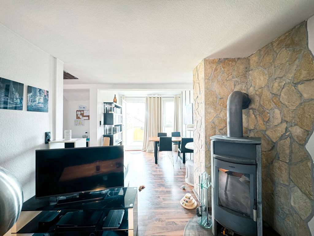 Dachgeschoss-Wohnung in Großauheim