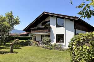 Großzügiges Einfamilienhaus auf traumhaftem Grundstück mit Ausblick auf die Berge – Rosenheim (Kreis) – Vorschaubild 2