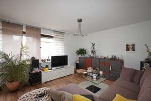 Wiesbaden-Medenbach: Gepflegte 3-ZKBB Eigentumswohnung mit Stellplatz – ideal für Kapitalanleger – Die vollständige Adresse der Immobilie erhältst du vom Anbieter., 65207 Medenbach, Wiesbaden – Vorschaubild 4