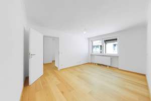 Außergewöhnliche Stadtwohnung im Lehel – Balkon, Aufzug & TG-Stellplatz – Die vollständige Adresse der Immobilie erhältst du vom Anbieter., 80538 Englischer Garten, München – Vorschaubild 10