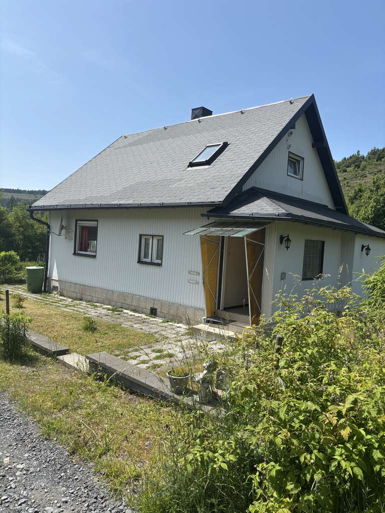 Immobilie in Sonneberg - Einfamilienhaus in ruhiger Lage - Bild 1