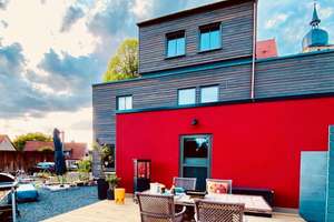 EINZIGARTIGE LAGE: Umfassend energetisch modernisiertes Haus mit 4 Wohnungen und sonnigem Garten im  – Die vollständige Adresse der Immobilie erhältst du vom Anbieter., 96106 Ebern – Vorschaubild 3