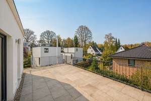 Stadtvilla mit Garten – Die vollständige Adresse der Immobilie erhältst du vom Anbieter., 22587 Blankenese, Hamburg – Vorschaubild 11