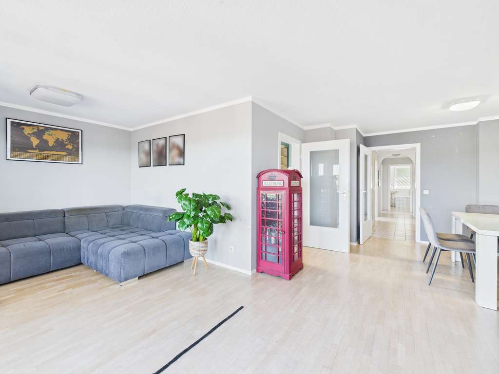 Immobilie in Oberboihingen - Hoch hinaus: Helle Wohnung mit Panoramablick - Bild 3