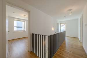 ***Großzügiges Reihenhaus mit Terrasse und Garten  im Zentrum von Stuttgart-Sillenbuch*** – Die vollständige Adresse der Immobilie erhältst du vom Anbieter., 70619 Sillenbuch (Ortsteil), Stuttgart – Vorschaubild 15
