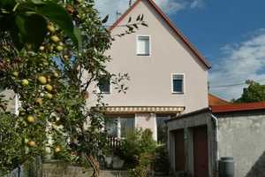 Martinshöhe - Freistehendes Einfamilienhaus mit 2 Garagen und Garten – Kaiserslautern (Kreis) – Vorschaubild 1