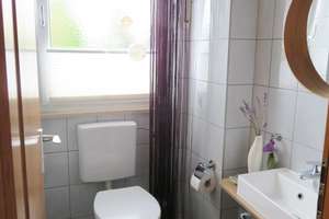 Hochwertiges Schmuckstück! Mit Sauna, Kachelofen und vielen Extras! – Die vollständige Adresse der Immobilie erhältst du vom Anbieter., 86368 Gersthofen – Vorschaubild 9