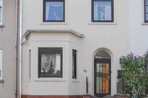 Reihenhaus mit 8 Zimmern in Bremen-Woltmershausen