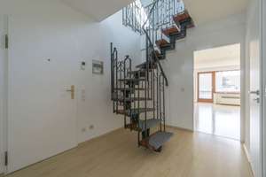 Dachgeschoss mit großem Wohnraum in gemütlicher Wohnlage von Eller – 40231 Eller, Düsseldorf – Vorschaubild 4