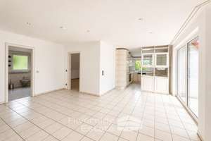 Hameln I Exklusive 3-Zimmer-Wohnung mit großzügiger Dachterrasse, Aufzug und Tiefgaragenstellplatz! – Die vollständige Adresse der Immobilie erhältst du vom Anbieter., 31785 Hameln – Vorschaubild 3
