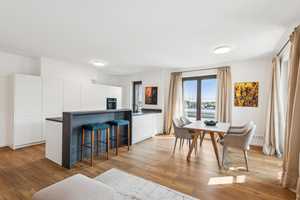 Einzigartige 5-Zimmer-Wohnung im Neubauquartier Deiker Höfe – Wohnen auf 131 m² mit Terrasse! – Am Hain 53, 40468 Düsseldorf – Vorschaubild 3