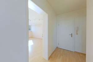 Charmante 4 Zimmer Dachgeschosswohnung – Die vollständige Adresse der Immobilie erhältst du vom Anbieter., 45289 Burgaltendorf, Essen – Vorschaubild 6