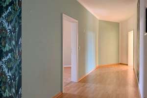 Sofort einziehen in der Südvorstadt | Balkon | Aufzug | Fernwärme | Stuck – Die vollständige Adresse der Immobilie erhältst du vom Anbieter., 4275 Südvorstadt, Leipzig – Vorschaubild 2