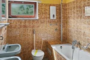 Stark sanierungsbedürftiges Reihenmittelhaus mit 3,5 Zimmern und großem Garten in Berlin- Zehlendorf – Die vollständige Adresse der Immobilie erhältst du vom Anbieter., 14165 Zehlendorf, Berlin – Vorschaubild 11