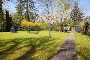Bezugsfreie 2-Zimmerwohnung mit Stellplatz und großem Gemeinschaftsgarten in Lichterfelde West – Die vollständige Adresse der Immobilie erhältst du vom Anbieter., 12203 Lichterfelde, Berlin – Vorschaubild 9