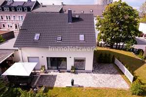 ***Modernes Massivbau-Haus mit Energieeffizienz und hochwertiger Ausstattung*** – Hof – Vorschaubild 3