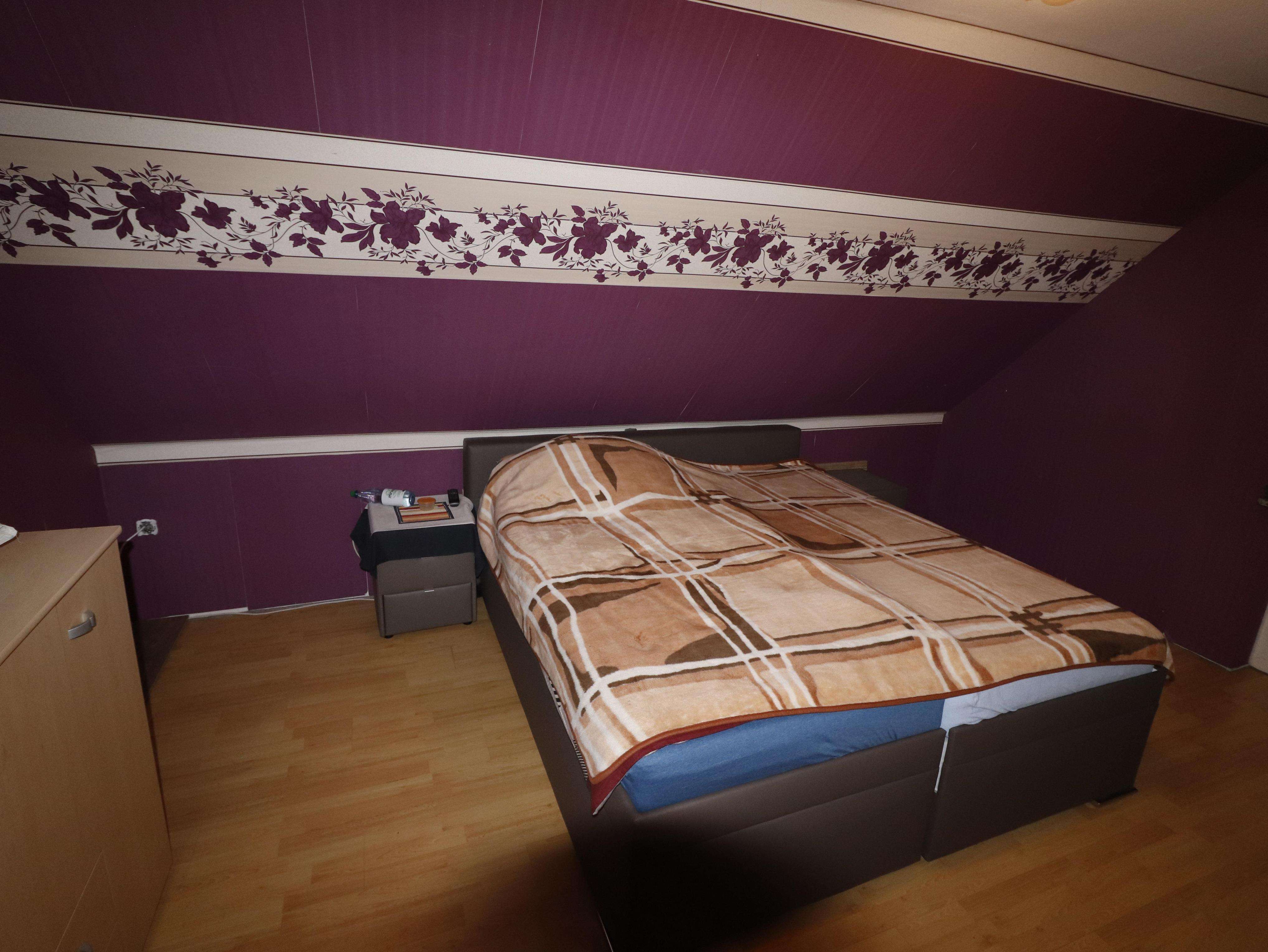 Immobilie in Saterland - Immobilie - zusätzliches Baugrundstück möglich - Bild 2