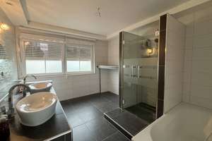 Exclusive Two-Level Penthouse- Private Master Suite & Stunning Rooftop Terrace – Die vollständige Adresse der Immobilie erhältst du vom Anbieter., 55130 Weisenau, Mainz – Vorschaubild 8