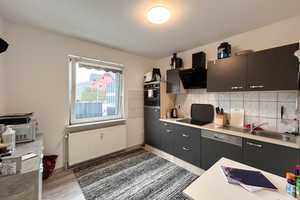 Hemer-Bredenbruch - Renoviertes Reihenmittelhaus mit Einliegerwohnung, Stellplatz und Garage – Märkischer Kreis – Vorschaubild 9