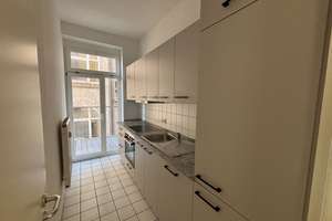 Gemütliche Zweizimmerwohnung mit Balkon und schönem Blick über die Wilhelma – Neckertalstraße 67, 70376 Neckarvorstadt, Stuttgart – Vorschaubild 6