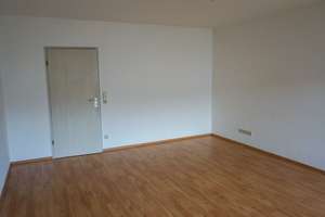 Helle  2-Zimmer-Wohnung mit Balkon und Einbauküche , zentral u. ruhig,        in Wiesbaden – Die vollständige Adresse der Immobilie erhältst du vom Anbieter., 65187 Biebrich, Wiesbaden – Vorschaubild 2