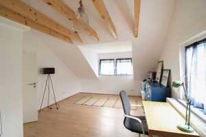 Greifen Sie zu! Top saniertes Einfamilienhaus mit großem Grundstück und Garage – Bad Dürkheim (Kreis) – Vorschaubild 2