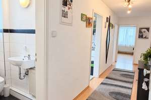 Charmante 4-Zimmer-Dachgeschosswohnung mit Stellplatz in ruhiger Lage von Stuttgart-Zazenhausen