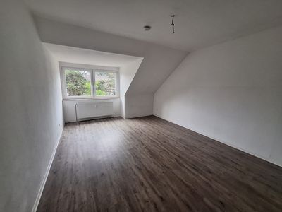 Schöne 2 Zimmer Wohnung + 1 Monat mietfrei Sommeraktion