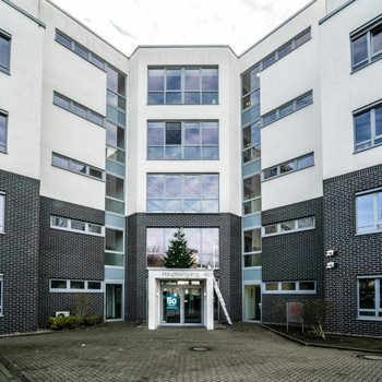 Attraktive Büroflächen mit vielen Stellplätzen! Komfortable Verkehrsanbindung