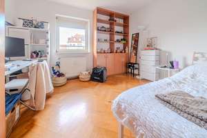 Stilvolle 4 Zimmer-Wohnung mit Balkon in begehrter Schwabinger Lage – Die vollständige Adresse der Immobilie erhältst du vom Anbieter., 80802 Münchner Freiheit, München – Vorschaubild 3