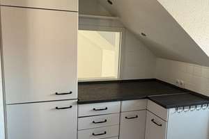 3-Zimmer DG Wohnung mit modernisierter Küche, Balkon & PV Anlage – Erlenfeld 20, 91056 Alterlangen, Erlangen – Vorschaubild 17
