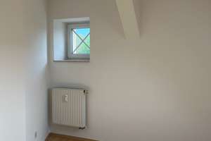 Wohnen mit besonderem Charme – 4-Raum-Maisonette in historischer Villa – Eisenacher Str. 3, 8525 Syratal, Plauen – Vorschaubild 7
