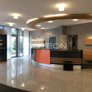 Ausbau nach Mieterwunsch | gute Anbindung an den öffentlichen Nahverkehr