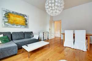MÖBLIERT - NICE LIVING - 2-Zimmer-Wohnung mit Balkon im Westen – Die vollständige Adresse der Immobilie erhältst du vom Anbieter., 70176 Rotebühl, Stuttgart – Vorschaubild 1