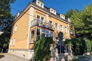 seltene Gelegenheit!- ruhige 2-Zimmer Dachgeschosswohnung mit Balkon im Preußischen Viertel 