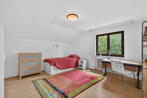 Großzügiges Haus mit Einliegerwohnung in ruhiger Lage – Die vollständige Adresse der Immobilie erhältst du vom Anbieter., 76332 Bad Herrenalb – Vorschaubild 11