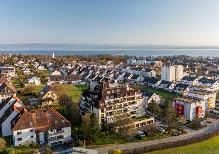 Höchster Wohnkomfort mit grenzenloser Aussicht - Exklusives Penthouse in Friedrichshafen