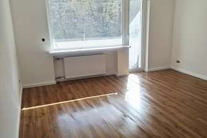 Helle, frisch sanierte 2-Zimmer Wohnung mit Balkon in Hannover-List – Die vollständige Adresse der Immobilie erhältst du vom Anbieter., 30163 List, Hannover – Vorschaubild 1