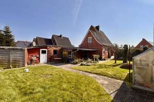 Einfamilienhaus mit großzügigem Grundstück und freiem Blick über die Felder in Cuxhaven-Lüdingworth – Die vollständige Adresse der Immobilie erhältst du vom Anbieter., 27478 Cuxhaven – Vorschaubild 3