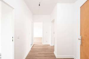 2-Zimmerwohnung kaufen, Sanierung optional – maximale Flexibilität in Moabit – Rostocker Straße 6, 10553 Moabit, Berlin – Vorschaubild 1