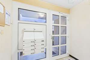 3-Zimmer-Wohnung im obersten Geschoss mit Balkon und eigener Garage – Die vollständige Adresse der Immobilie erhältst du vom Anbieter., 65195 Rheingauviertel / Hollerborn, Wiesbaden – Vorschaubild 2